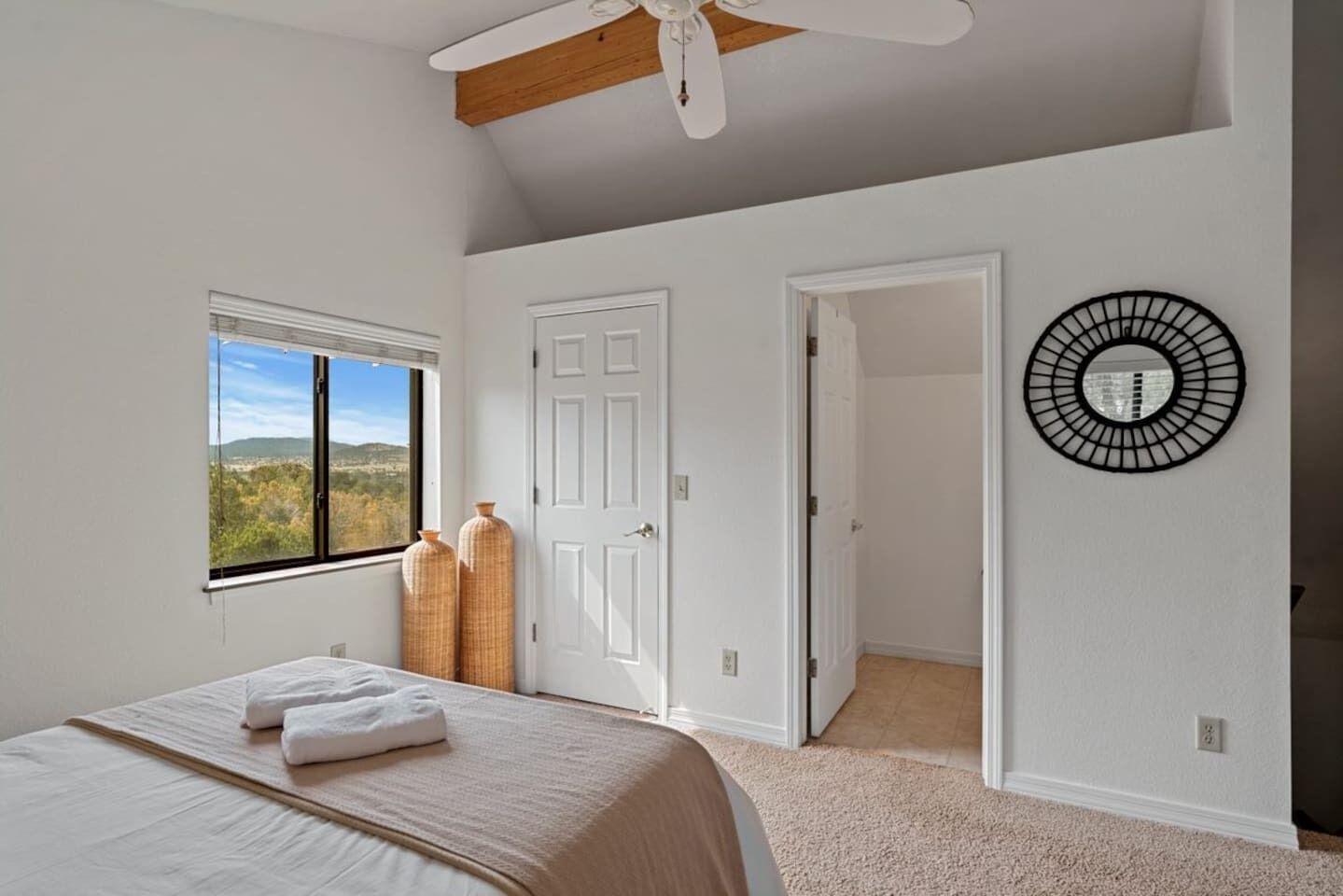 2 slaapkamers, een bureau, gratis wifi, beddengoed