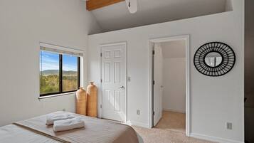 2 slaapkamers, een bureau, gratis wifi, beddengoed