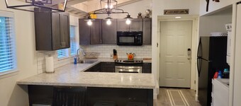 Condo in the woods Yellowstone, Golf, swimming, boating, snowmobiling 