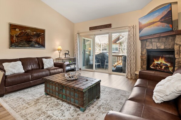 Smart TV, fireplace, video games, Hulu