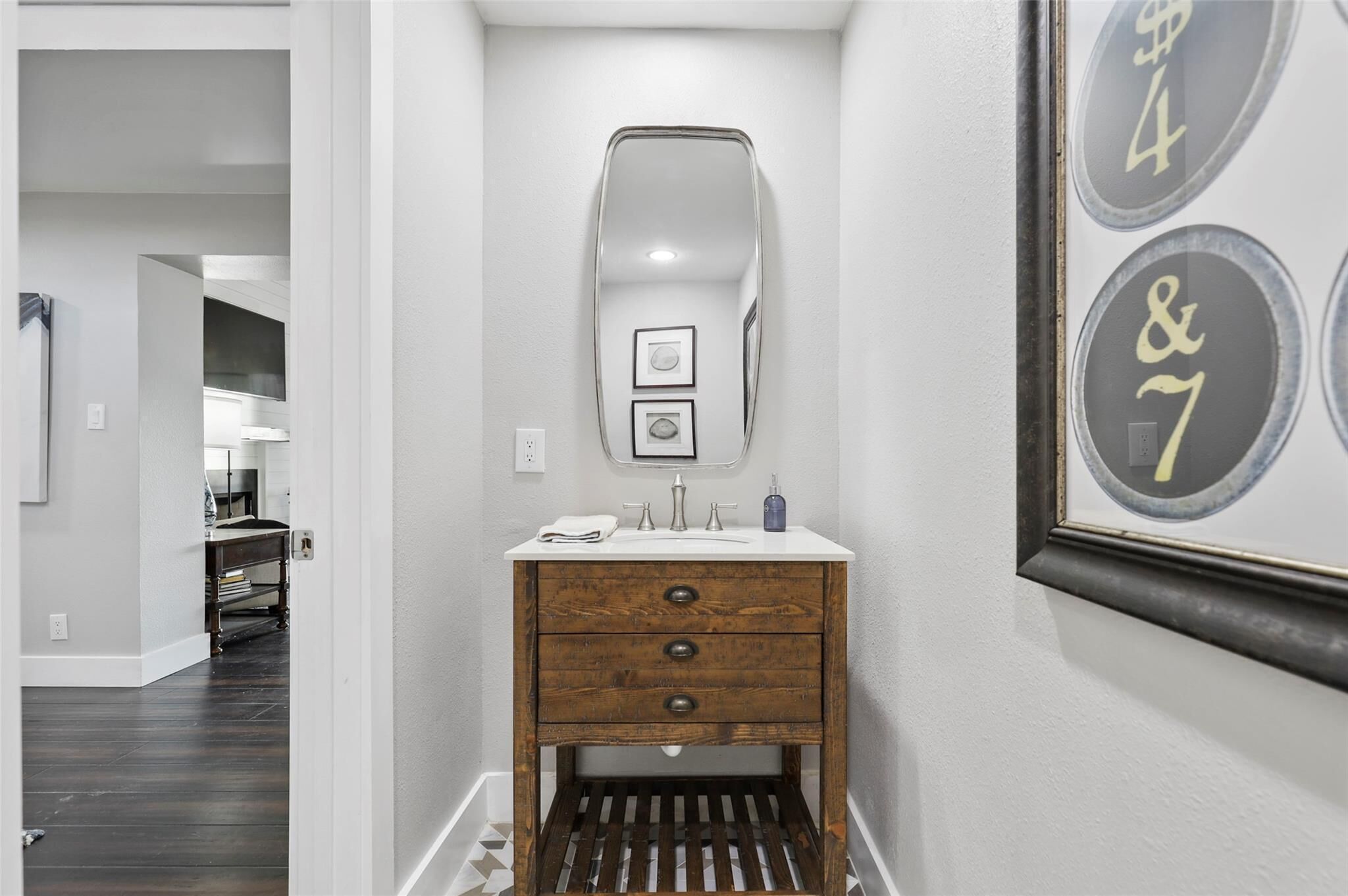 Luxury Lake Front House with Community Pool ***GOLF CART FOR RENT***