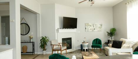 Smart TV, fireplace, offices