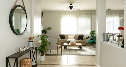 NW Farmhouse - The Perfect Place To Stay!