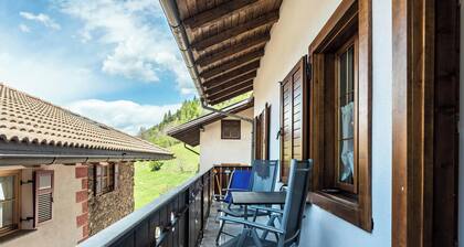 Appartement "Casa Sicina Albina" avec vue sur les montagnes, Wi-Fi et balcon