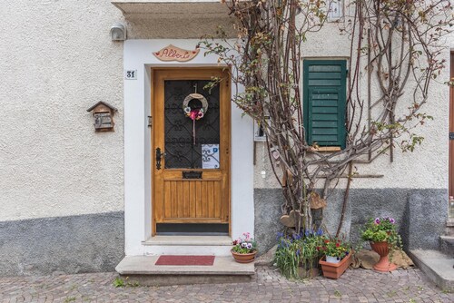 Apartment „Casa Sicina Alberto“ mit Bergblick, WLAN und Balkon