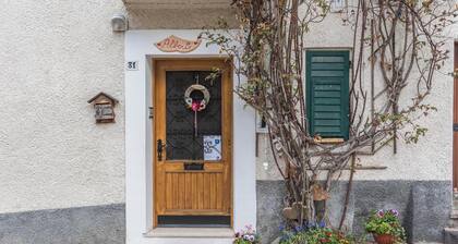 Apartment „Casa Sicina Alberto“ mit Bergblick, WLAN und Balkon