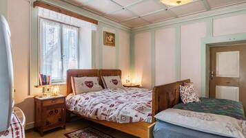 2 bedrooms, free WiFi, bed sheets