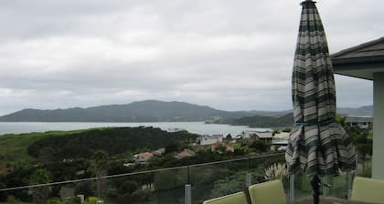 Panoramic views to Doubtless Bay