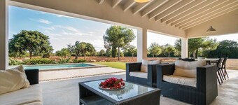 Holiday Home "Villa Can Llorenç" with Wi-Fi, A/C, Pool & Terrace