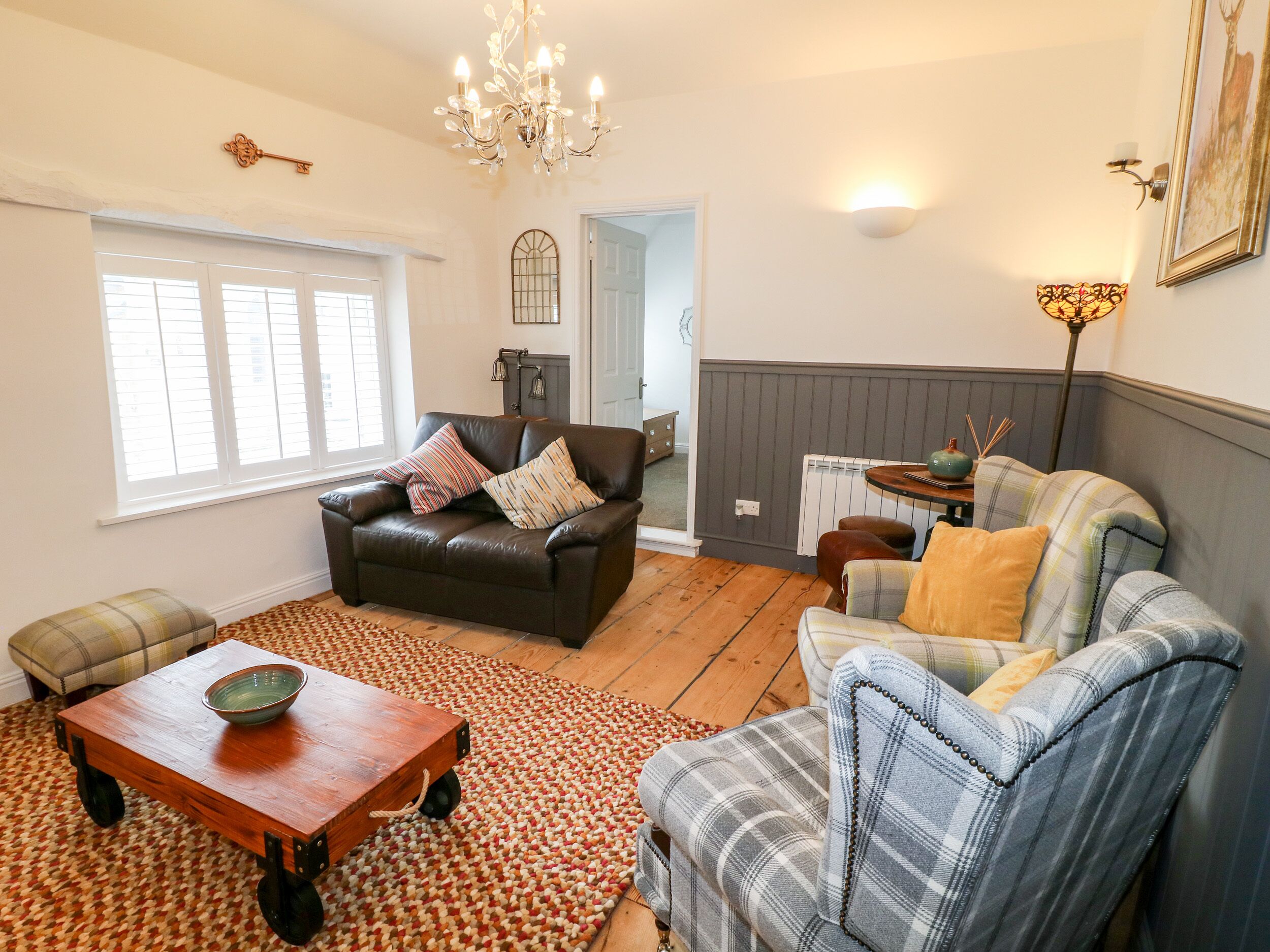THE HIDEOUT, family friendly, character holiday cottage in Oakham