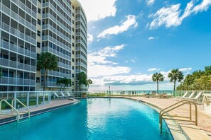 Unclassified image, 5 of 49, button