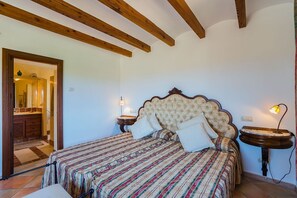 3 soverom, strykejern/-brett, wi-fi (inkludert) og sengetøy