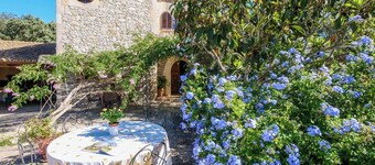Country Home Can Jaume with Wi-Fi, Pool, Garden & Terrace