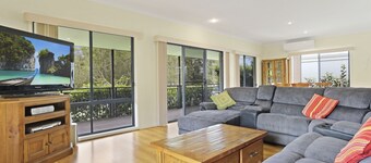 50 Koonwarra Drive Hawks Nest