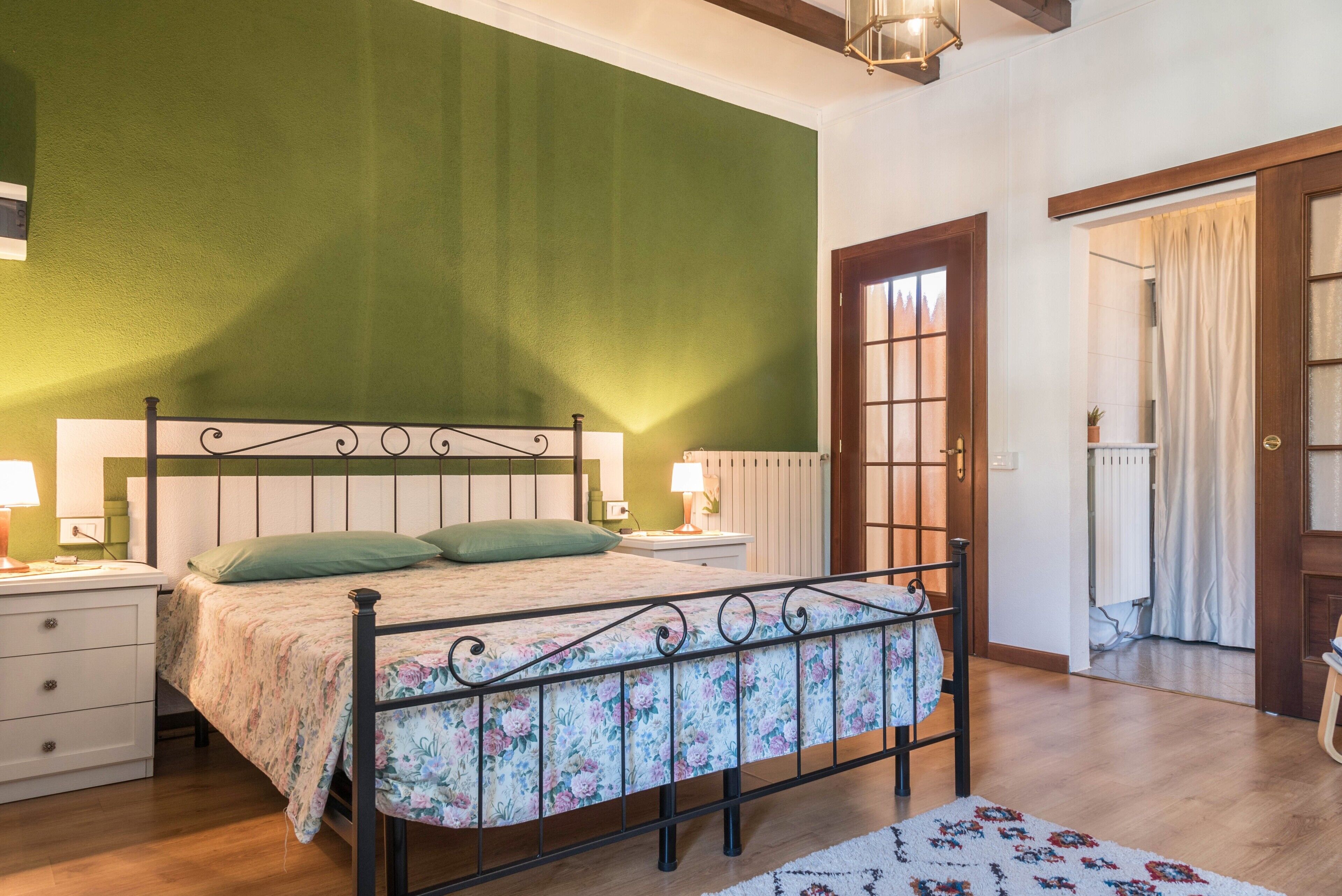 2 chambres, fer et planche à repasser, Wi-Fi gratuit, draps fournis