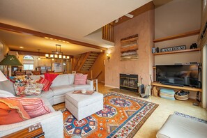 Smart-TV, Kamin