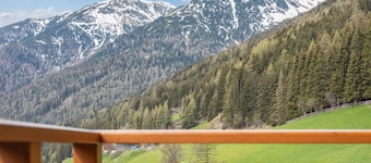 Apartment "Radlspitz - Maurerhof" with Mountain View, Wi-Fi & Garden