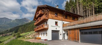 Apartment "Pfattenspitz - Maurerhof" with Mountain View, Wi-Fi & Garden