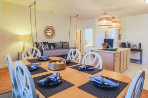 Dining - Majestic Views of IOP Marina, Morgan Creek and Our Community Pool & Sundeck!  10 Min Walk to Beach! (Isle of Palms)