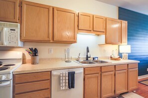 Fridge, microwave, dishwasher, coffee/tea maker