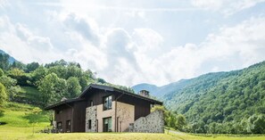 Exterior - Quader Nidi nel Verde- Il Nocciolo (BIENNO, BS)