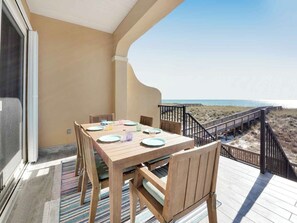 Unclassified image, 4 of 50, button - Hook, Wine, and Sinker Luxurious 4 bedroom Townhome! (Navarre Beach)
