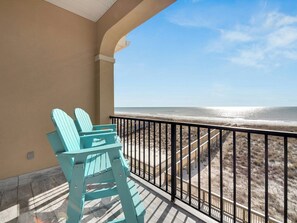 Unclassified image, 3 of 50, button - Hook, Wine, and Sinker Luxurious 4 bedroom Townhome! (Navarre Beach)