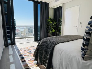 Apartment 2706