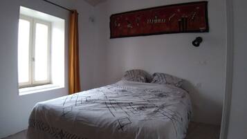 2 slaapkamers, een bureau, gratis wifi, beddengoed