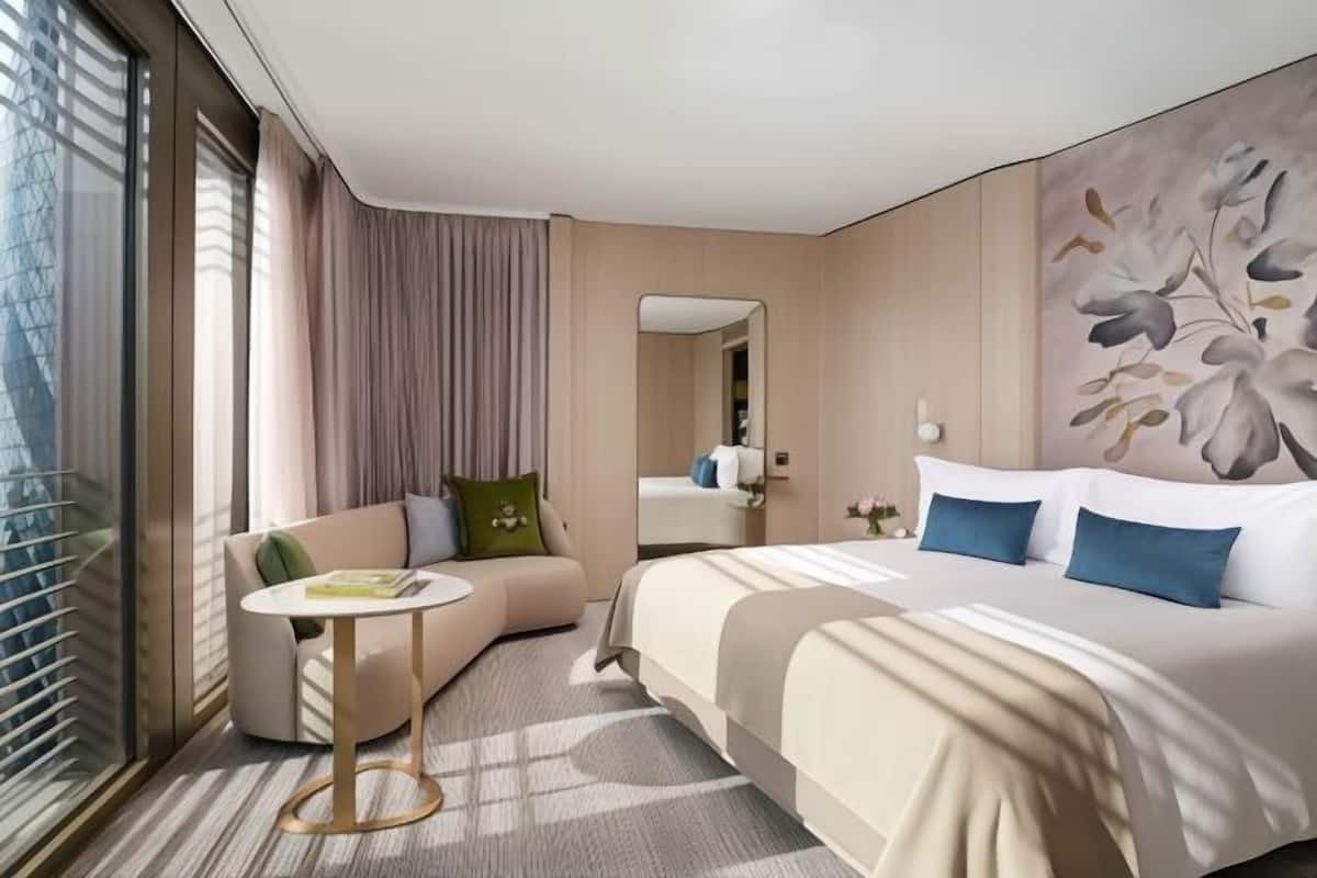 Hypo-allergenic bedding available, down comforters, minibar