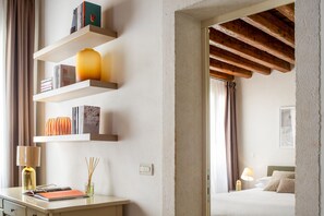 Bügeleisen/Bügelbrett, kostenloses WLAN, Bettwäsche