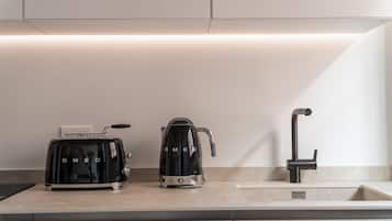 Fridge, microwave, oven, dishwasher