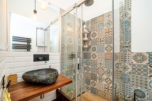 Hair dryer, towels, toilet paper