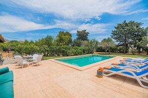 Beheizter Pool