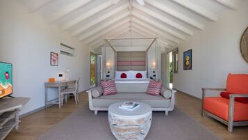 Premium bedding, down duvets, free minibar, in-room safe