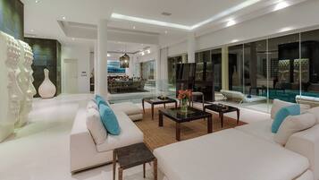 Villa, 5 Schlafzimmer | 5 Schlafzimmer, individuell dekoriert, individuell eingerichtet