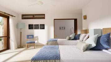 Villa, 6 Bedrooms | 6 bedrooms, free WiFi, bed sheets