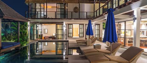 Villa, 4 habitaciones | 4 dormitorios, tabla de planchar con plancha, cunas gratuitas