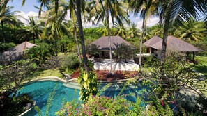 Villa, 4 Bedrooms | 4 bedrooms, individually decorated, individually furnished, desk
