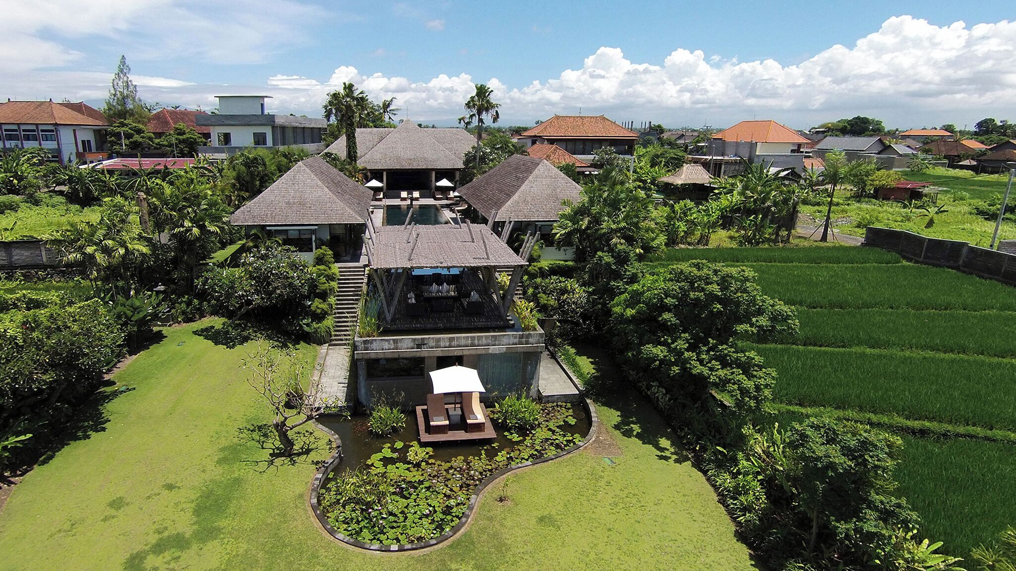 Blackout curtains, free cots/infant beds, free WiFi, bed sheets