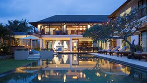 Villa, 4 Bedrooms | 4 bedrooms, in-room safe, individually decorated, individually furnished - Villa Asada (Manggis)