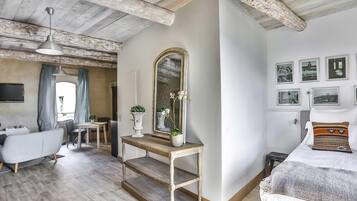 1 chambre, Wi-Fi gratuit, draps fournis