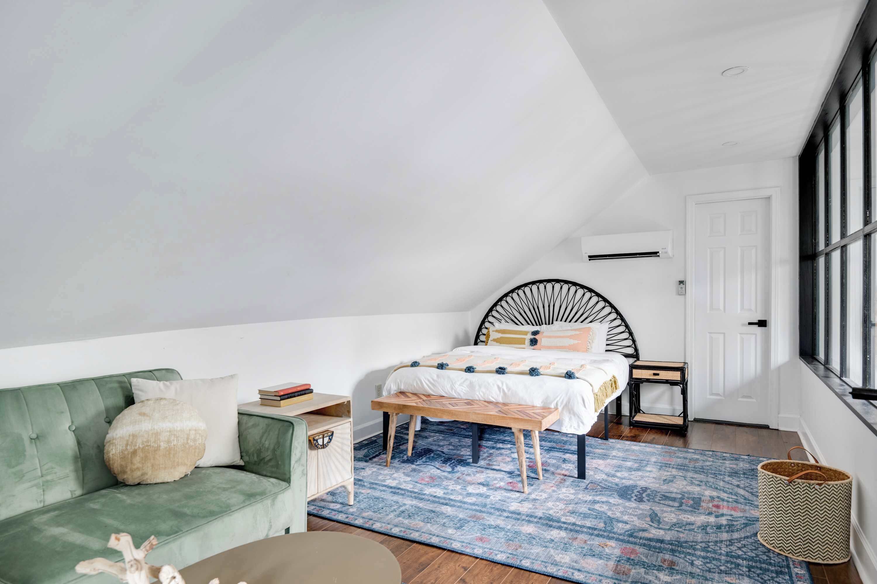 3 bedrooms, desk, iron/ironing board, WiFi