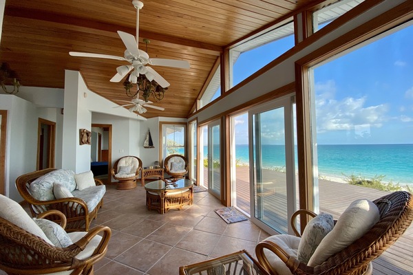 Enjoy coffee and beach waves or nightcap and star gazing.