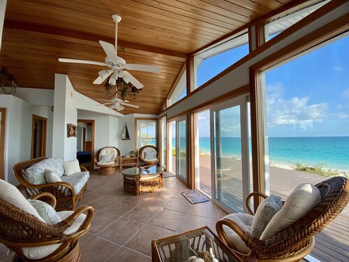 Luxury Secluded Paradise 4BR, 2 1/2BA, Spectacular 360 degree Caribbean views!