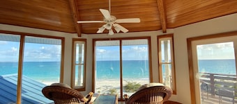 Luxury Secluded Paradise 4BR, 2 1/2BA, Spectacular 360 degree Caribbean views!