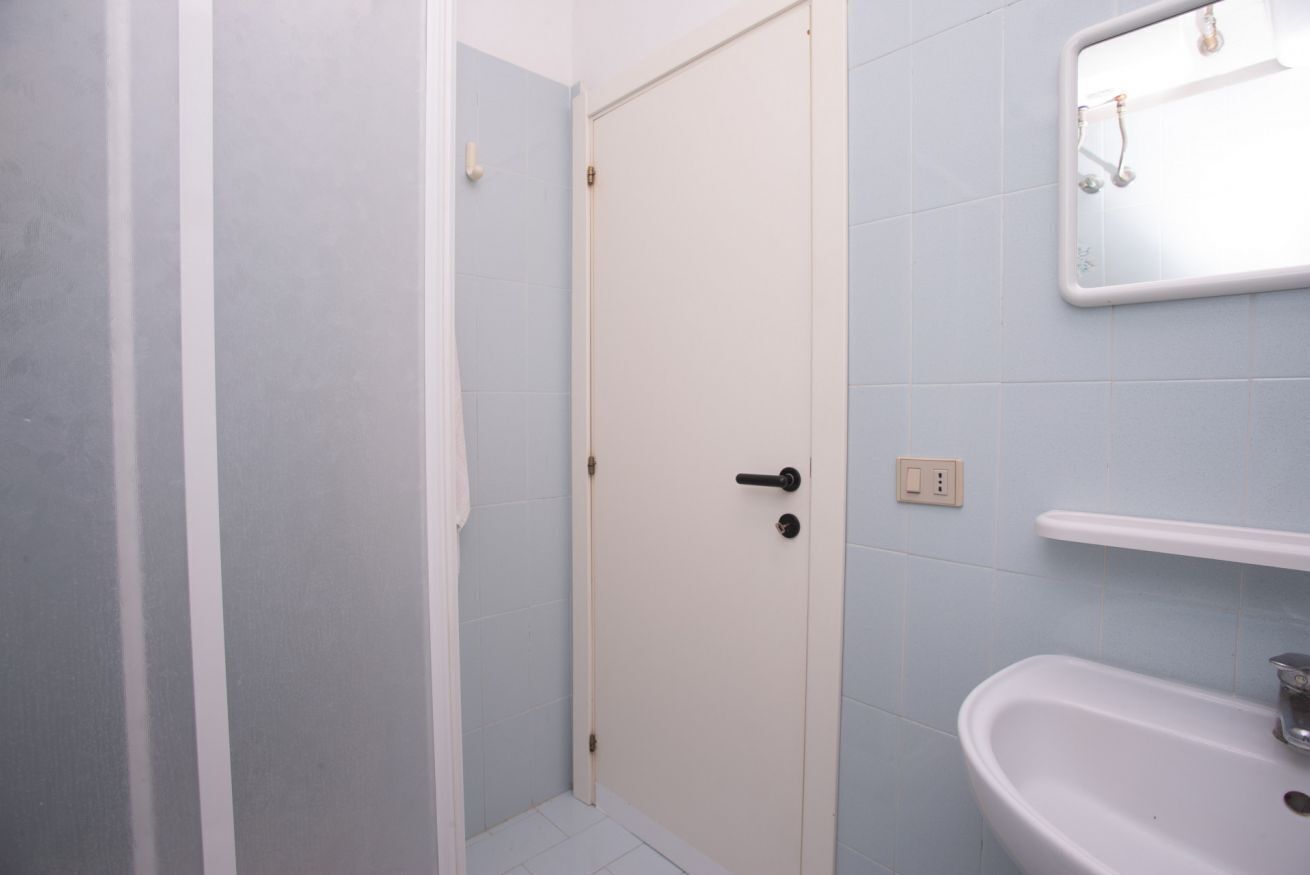 Dusche, Bidet, Handtücher