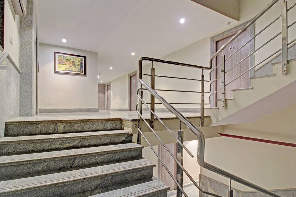 Treebo Asl Prime, Gariahat