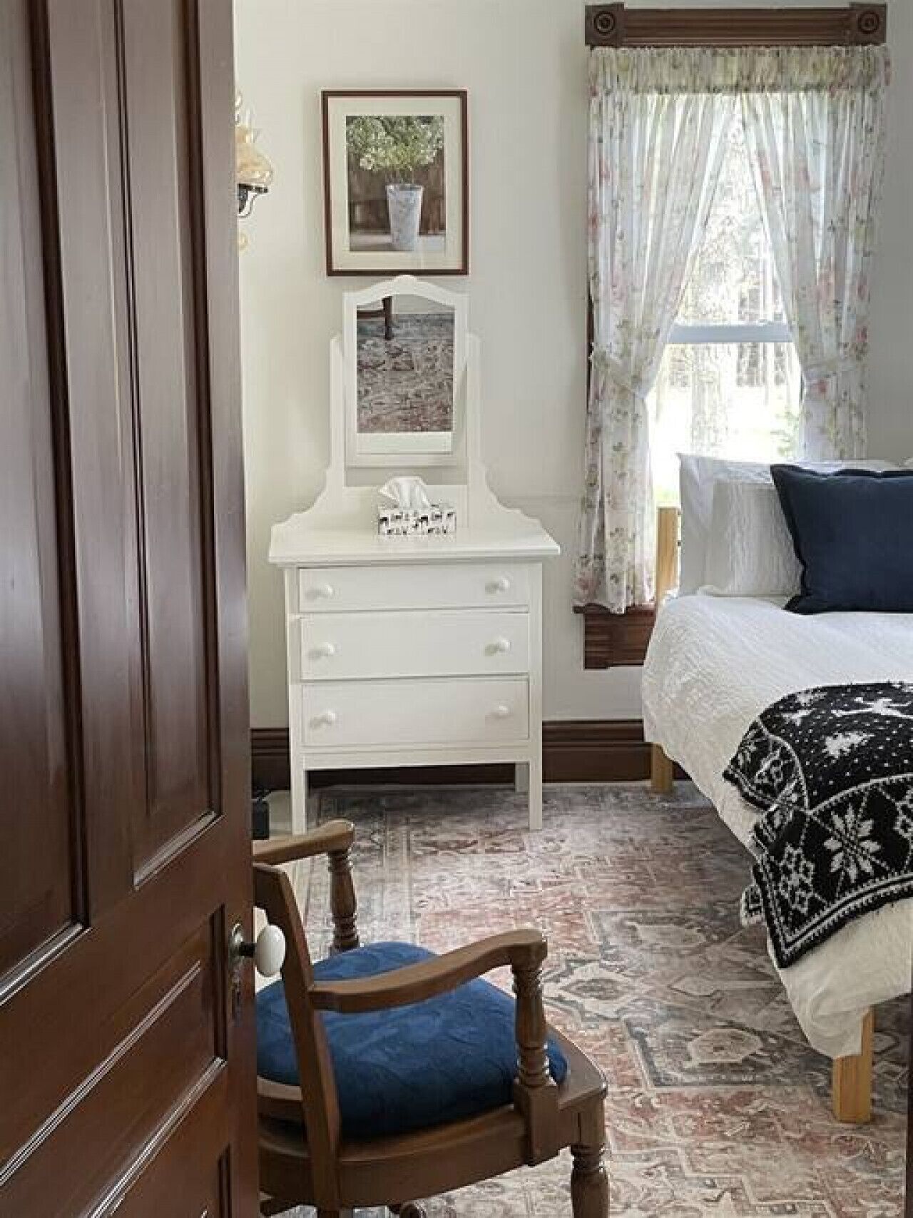 Ye Olde Farmhouse - Nature's True Beauty!