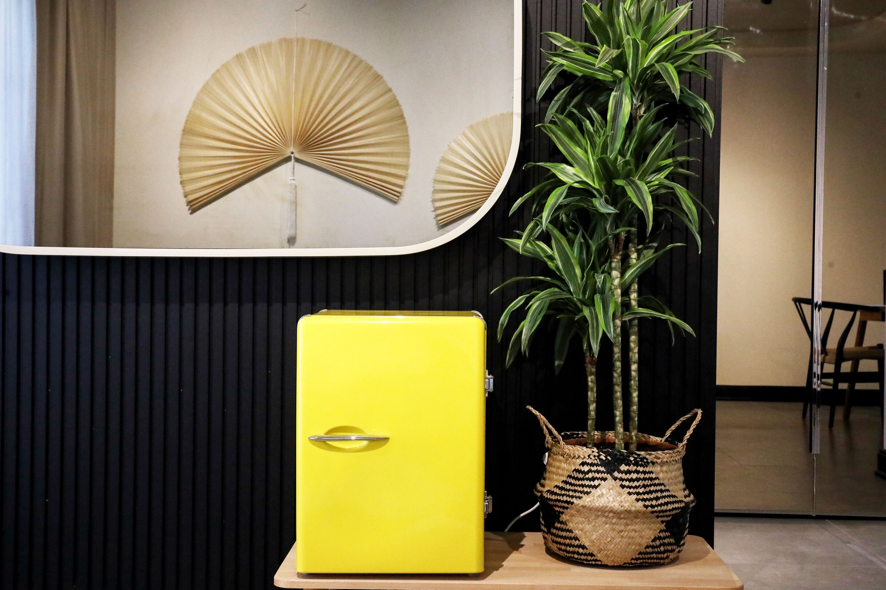 superior suite, balcony | premium bedding, free minibar items, desk, laptop workspace